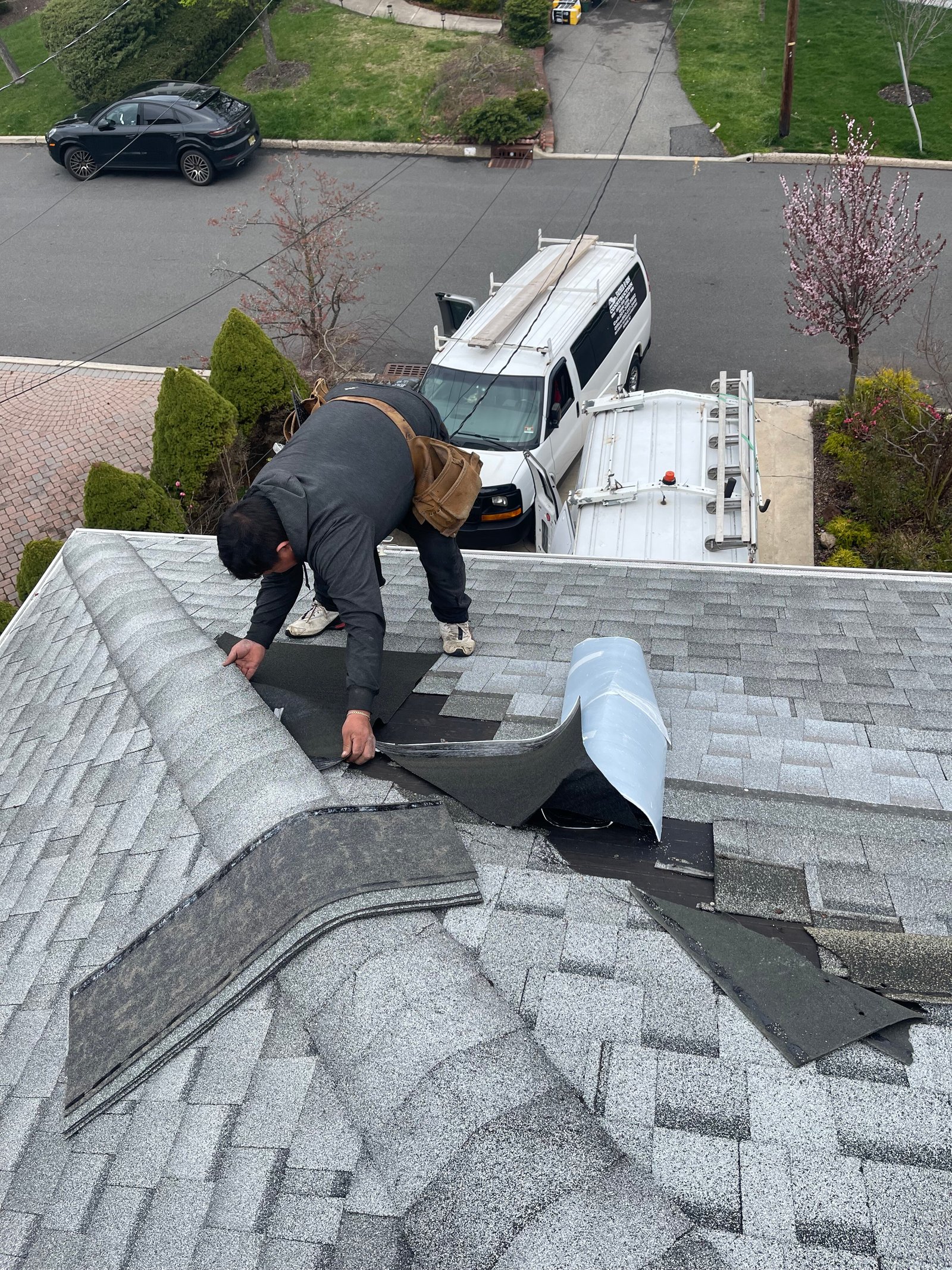  New Roof Installation